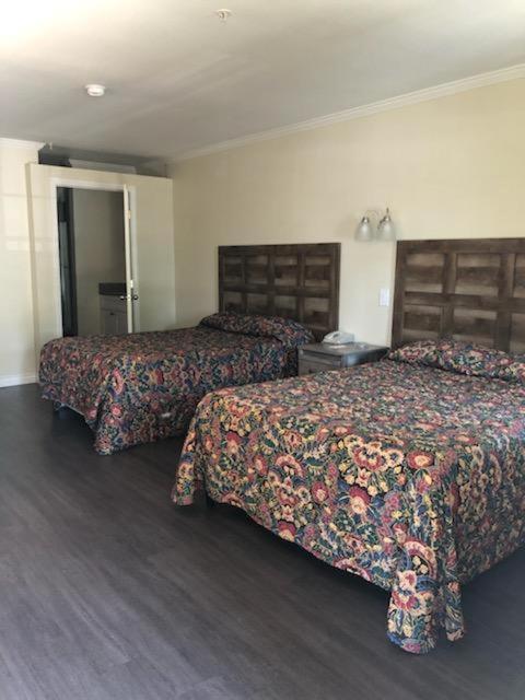 Sierra Crossing Motel Bloomington Kültér fotó